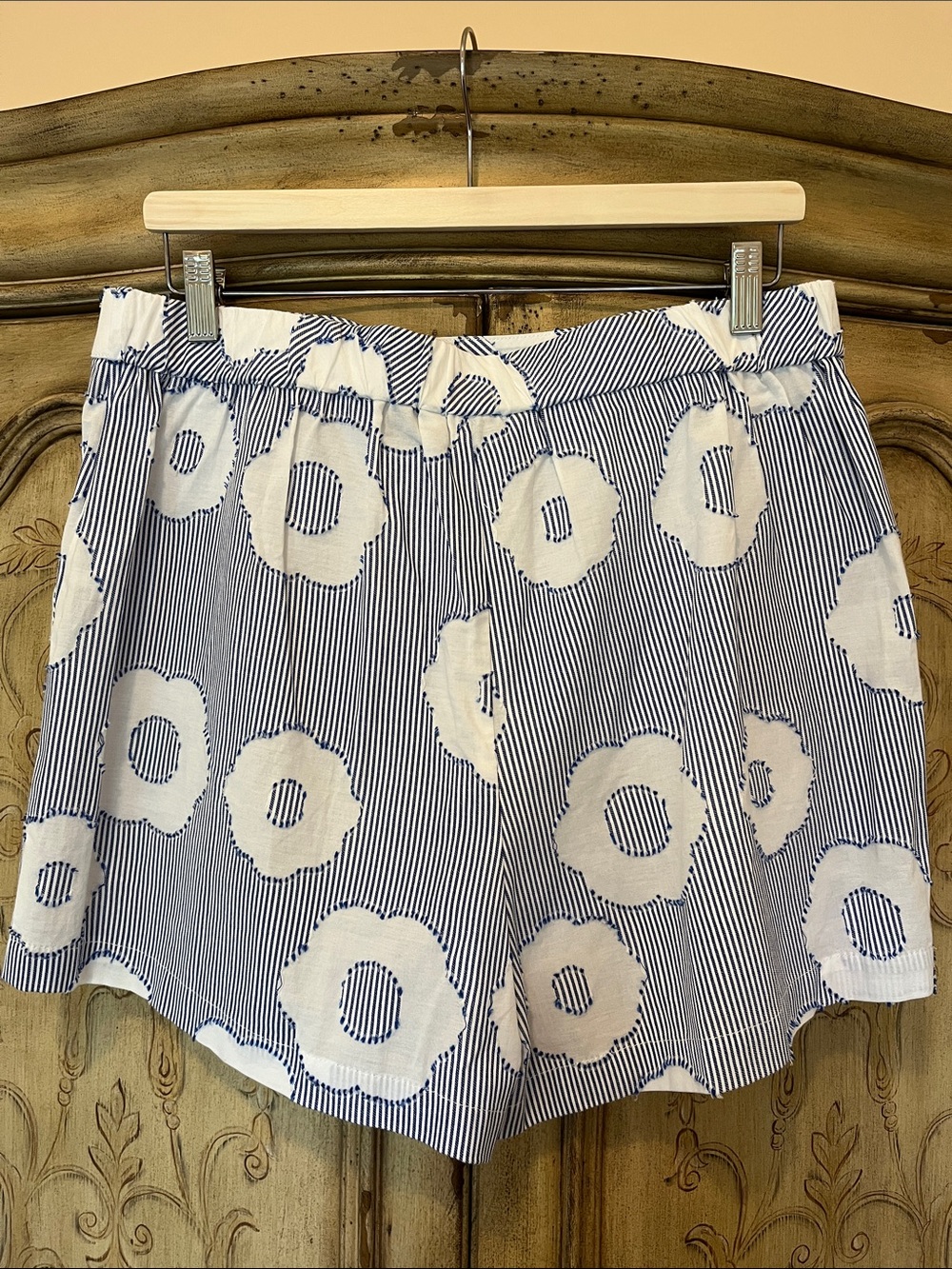 Trina Turk Shorts 12 Soothe 2 - Picture 5 of 9